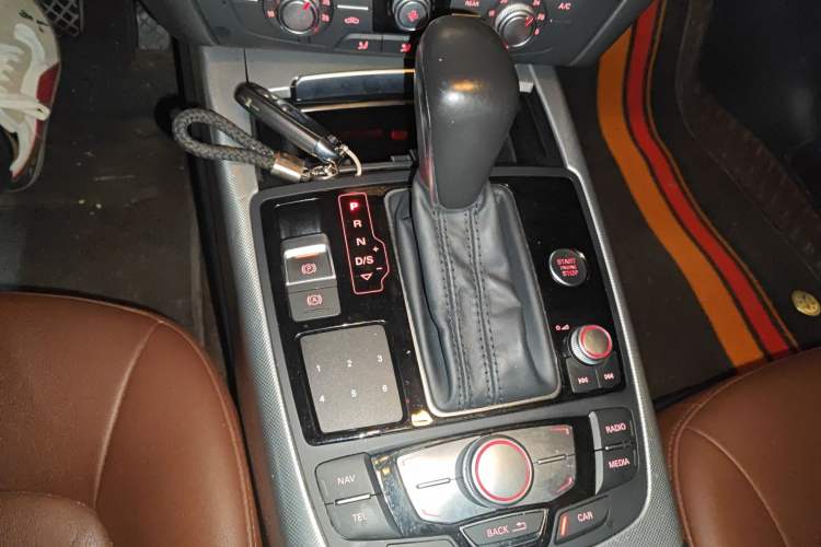 Used Audi A6L 2016 TFSI Technology Edition Gear Lever