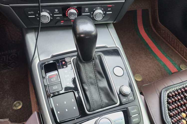Used Audi A6L 2016 TFSI Technology Edition Gear Lever