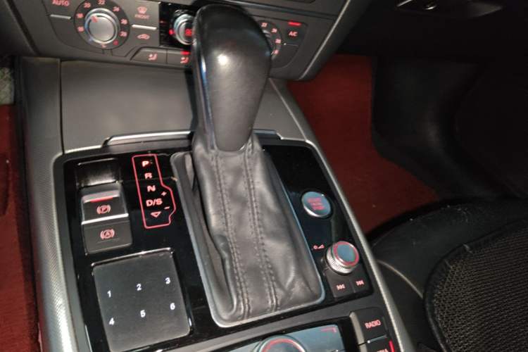 Used Audi A6L 2016 TFSI Technology Edition Gear Lever
