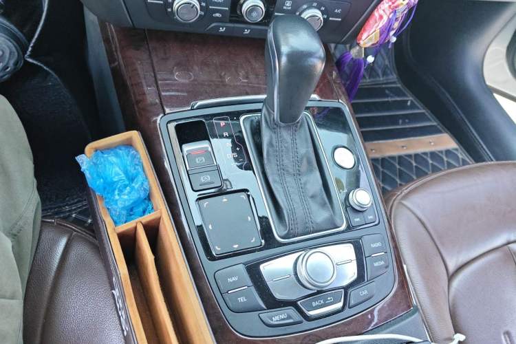 Used Audi A6L 2016 TFSI Technology Edition Gear Lever