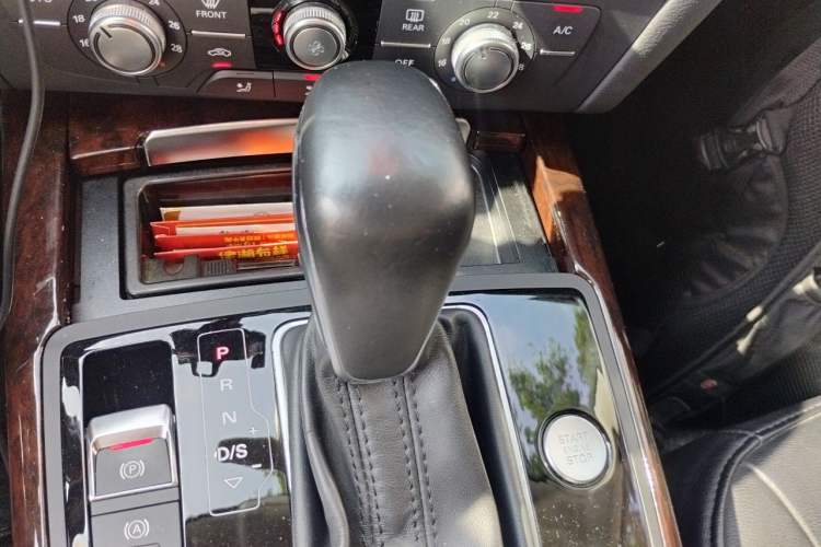 Used Audi A6L 2016 TFSI Technology Edition Gear Lever