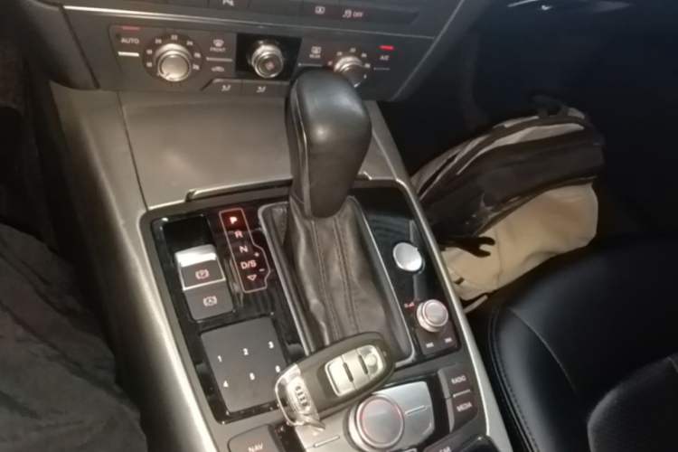 Used Audi A6L 2016 TFSI Technology Edition Gear Lever