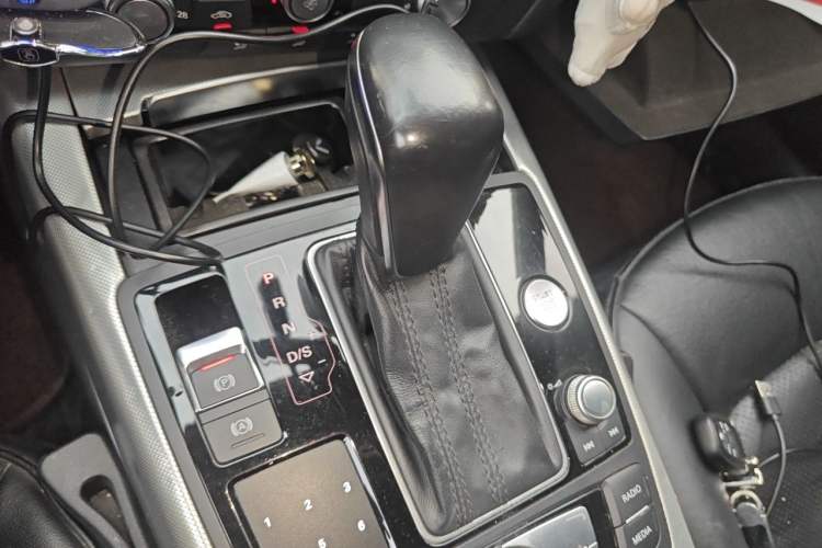 Used Audi A6L 2016 TFSI Technology Edition Gear Lever