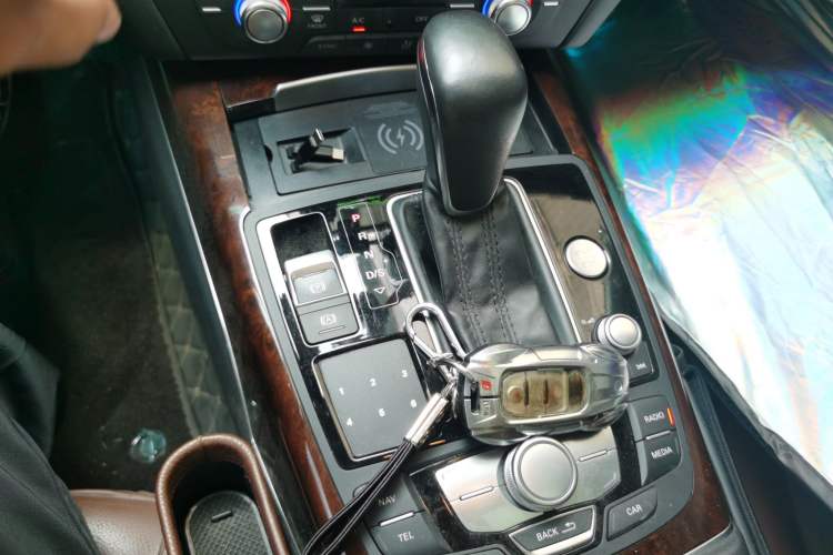 Used Audi A6L 2016 30 FSI Comfort Version Gear Lever