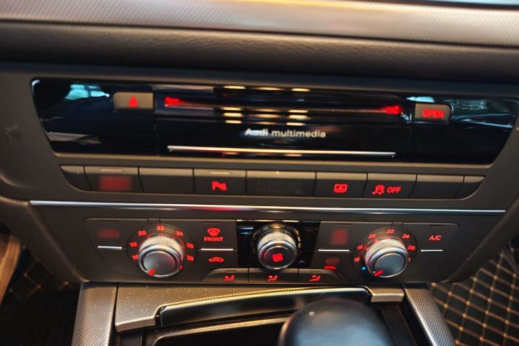 Used Audi A6L 2016 TFSI Technology Edition Interior 3