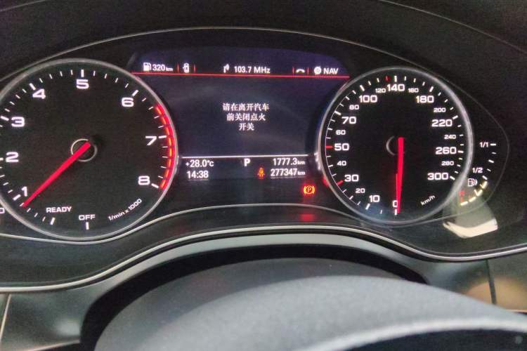Used Audi A6L 2016 45 TFSI quattro Sport Edition Odometer Close Up