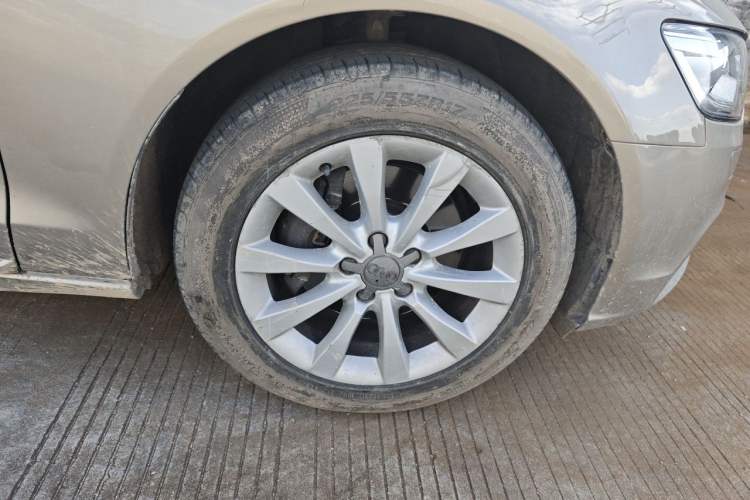 Used Audi A6L 2016 30 FSI Comfort Version Right Front Wheel Hub