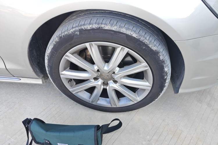 Used Audi A6L 2016 TFSI Technology Edition Right Front Wheel Hub