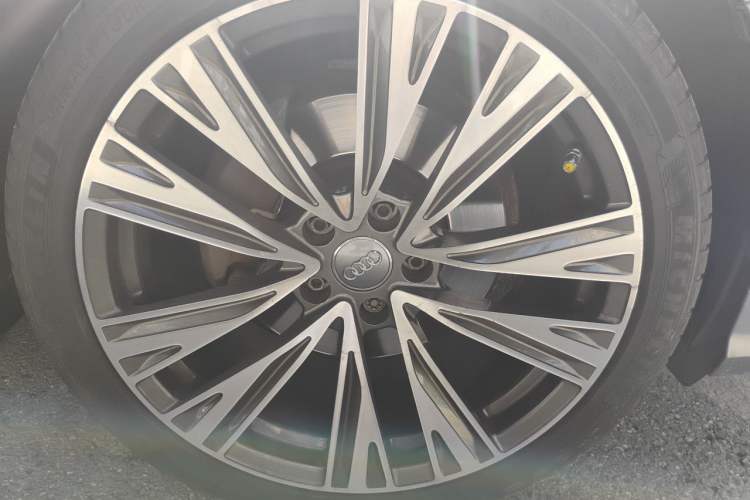 Used Audi A6L 2016 TFSI Technology Edition Right Front Wheel Hub
