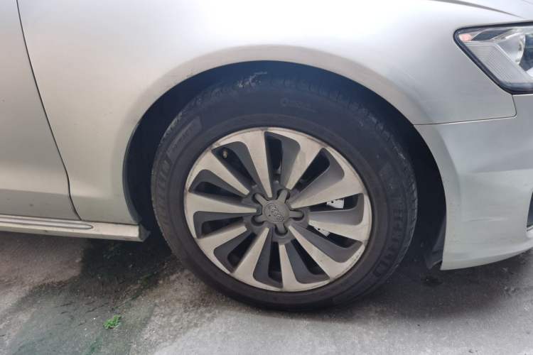 Used Audi A6L 2016 30 FSI Comfort Version Right Front Wheel Hub