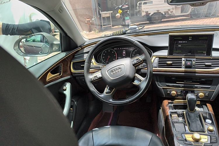 Used Audi A6L 2016 30 FSI Comfort Version Steering Wheel
