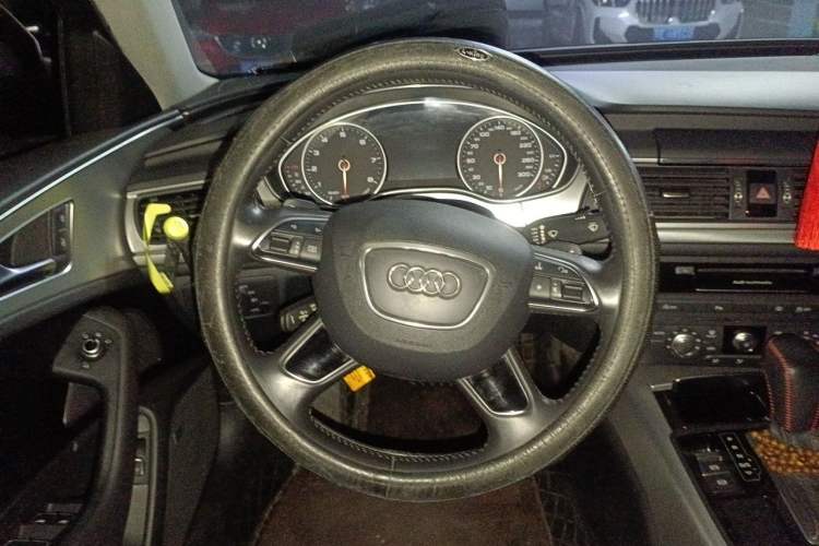 Used Audi A6L 2016 TFSI Comfort Model Steering Wheel