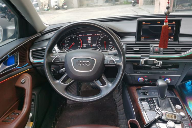 Used Audi A6L 2016 30 FSI Comfort Version Steering Wheel
