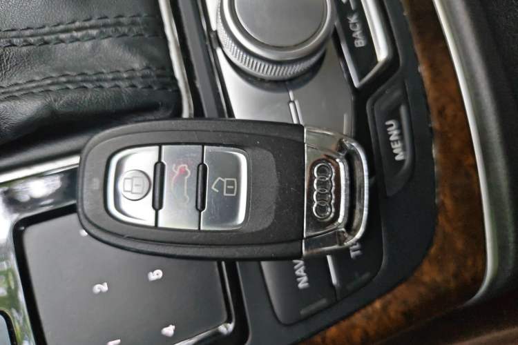 Used Audi A6L 2016 30 FSI Comfort Version Vehicle Key
