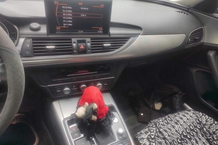 Used Audi A6L 2016 TFSI Technology Edition Audio And AC Panel