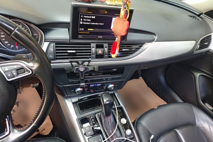 Used Audi A6L 2016 30 FSI Special Edition Audio And AC Panel
