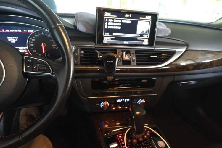Used Audi A6L 2016 30 FSI Special Edition Audio And AC Panel