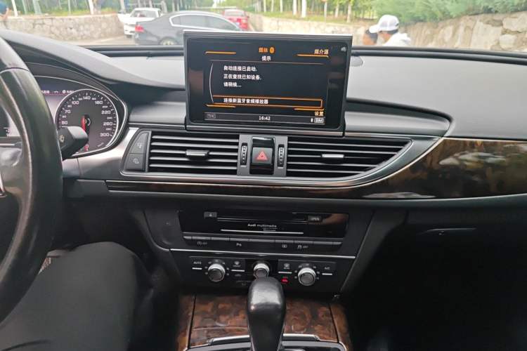 Used Audi A6L 2016 TFSI Technology Edition Audio And AC Panel