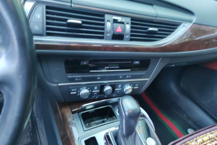 Used Audi A6L 2016 30 FSI Technology Model Audio And AC Panel
