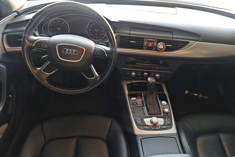 Used Audi A6L 2016 30 FSI Technology Model Center Console