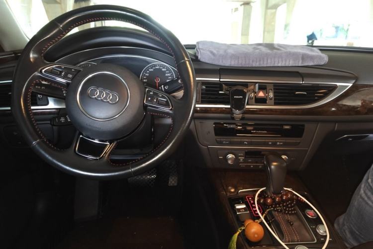 Used Audi A6L 2016 30 FSI Special Edition Center Console