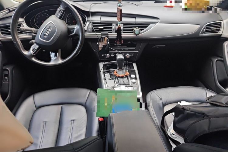 Used Audi A6L 2016 30 FSI Technology Model Center Console