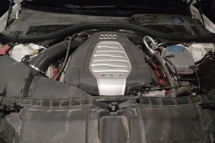 Used Audi A6L 2016 30 FSI Comfort Version Engine Bay