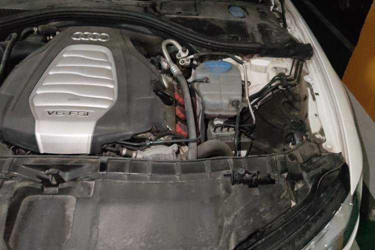 Used Audi A6L 2016 30 FSI Comfort Version Engine Bay Left
