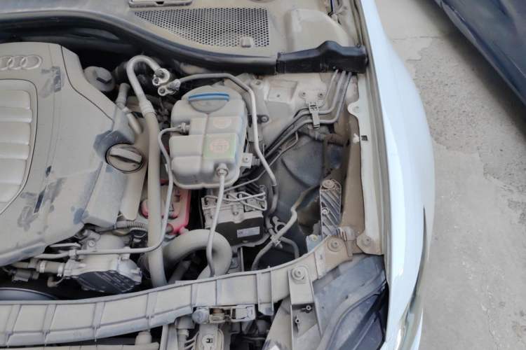 Used Audi A6L 2016 30 FSI Technology Model Engine Bay Left