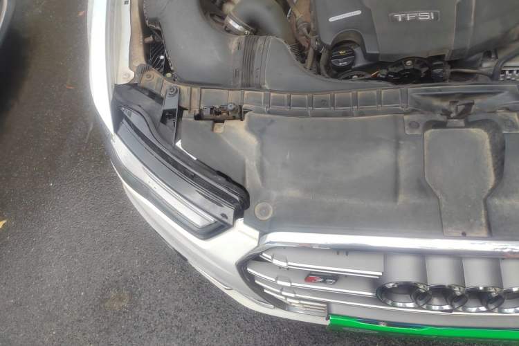 Used Audi A6L 2016 TFSI Technology Edition Engine Bay Right