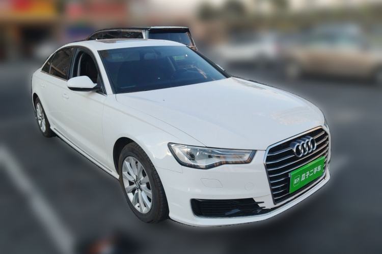 Used Audi A6L 2016 TFSI Technology Edition Front Right 45 Deg