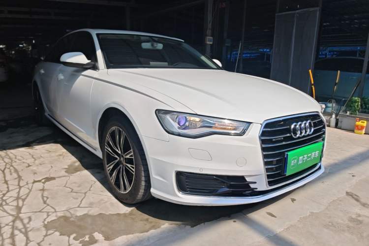 Used Audi A6L 2016 TFSI Technology Edition Front Right 45 Deg