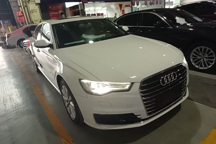 Used Audi A6L 2016 TFSI Technology Edition Front Right 45 Deg