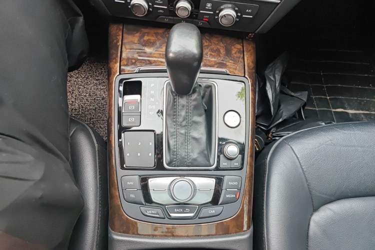 Used Audi A6L 2016 TFSI Technology Edition Gear Lever