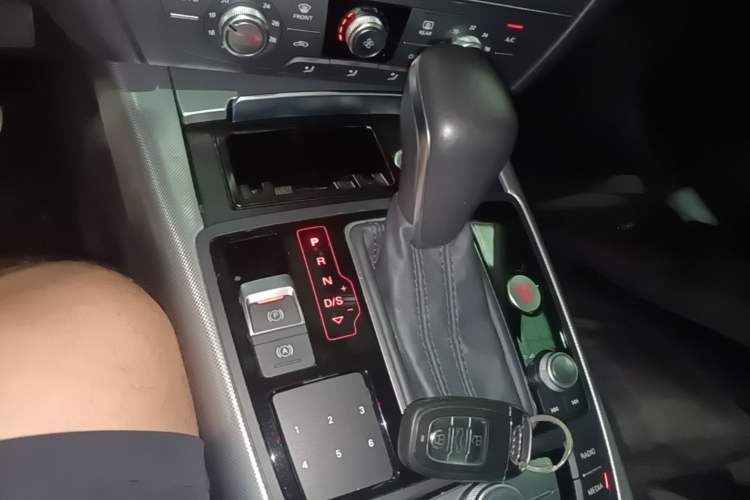 Used Audi A6L 2016 TFSI Technology Edition Gear Lever