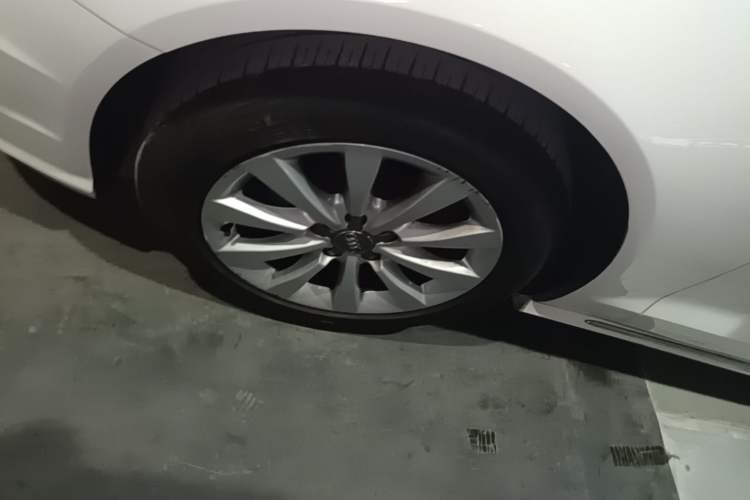 Used Audi A6L 2016 TFSI Technology Edition Left Front Wheel Hub