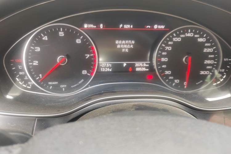 Used Audi A6L 2016 TFSI Technology Edition Odometer Close Up