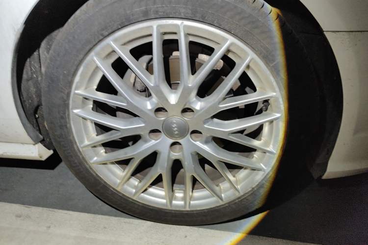 Used Audi A6L 2016 30 FSI Special Edition Right Front Wheel Hub