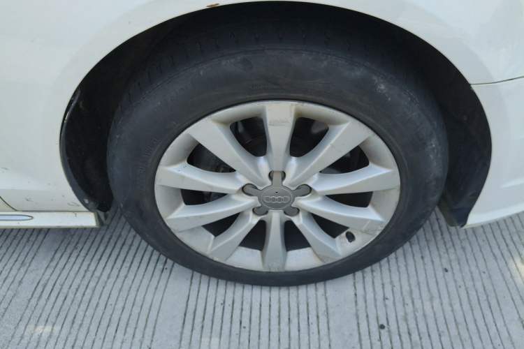 Used Audi A6L 2016 TFSI Technology Edition Right Front Wheel Hub