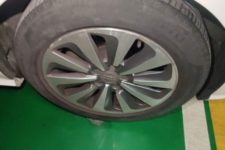 Used Audi A6L 2016 30 FSI Comfort Version Right Front Wheel Hub