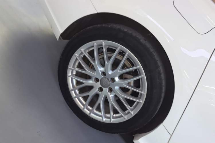 Used Audi A6L 2016 30 FSI Special Edition Right Rear Wheel Hub
