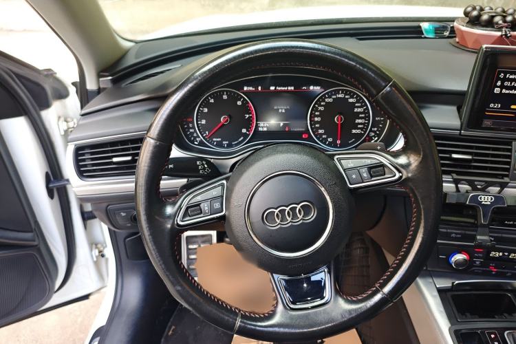 Used Audi A6L 2016 30 FSI Special Edition Steering Wheel