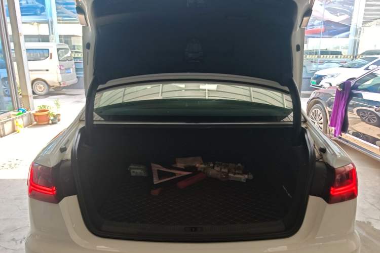 Used Audi A6L 2016 TFSI Technology Edition Trunk