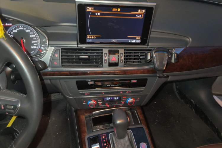 Used Audi A6L 2016 30 FSI Comfort Version Audio And AC Panel