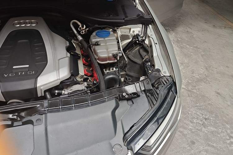 Used Audi A6L 2016 45 TFSI quattro Sport Edition Engine Bay Left