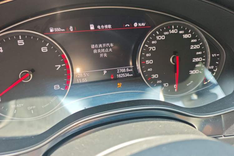 Used Audi A6L 2016 TFSI Sport Edition Odometer Close Up