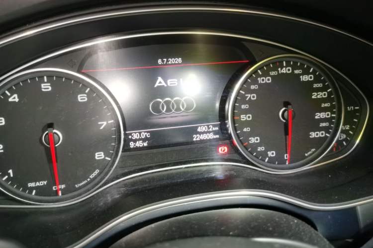 Used Audi A6L 2016 TFSI Technology Edition Odometer Close Up