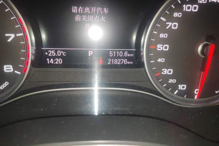 Used Audi A6L 2016 TFSI Sport Edition Odometer Close Up