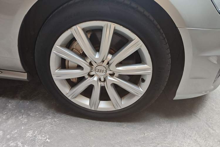 Used Audi A6L 2016 45 TFSI quattro Sport Edition Right Front Wheel Hub