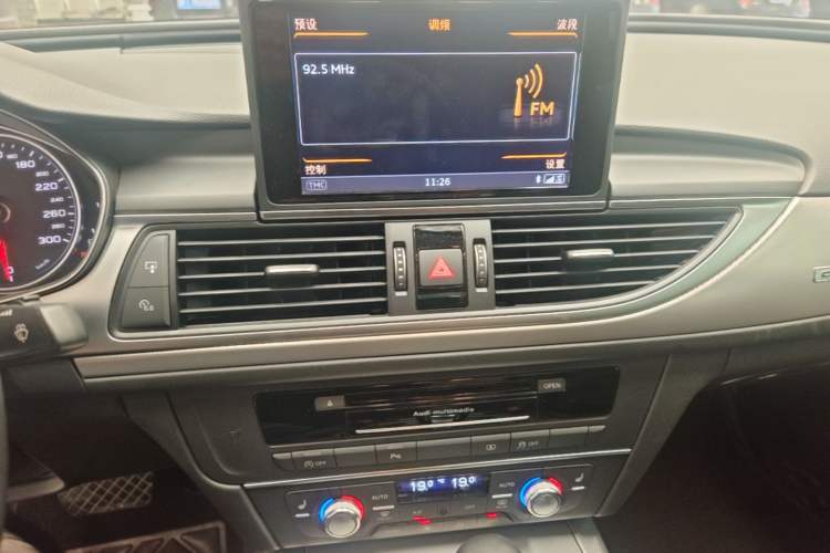 Used Audi A6L 2017 45 TFSI quattro Sport Edition Audio And AC Panel